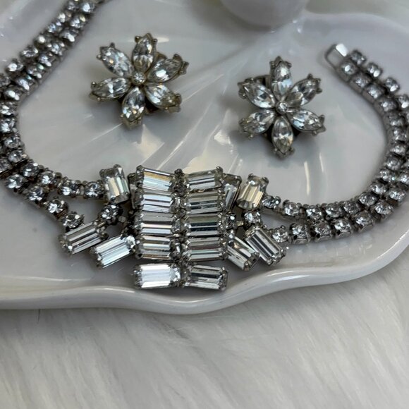 VINTAGE CLEAR RHINESTONE STAR EARRINGS & BRACELET - Picture 3 of 8